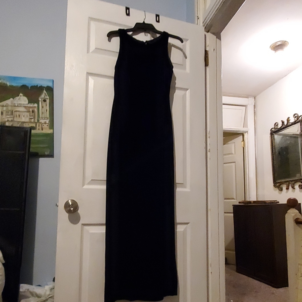 Black long velvet dress